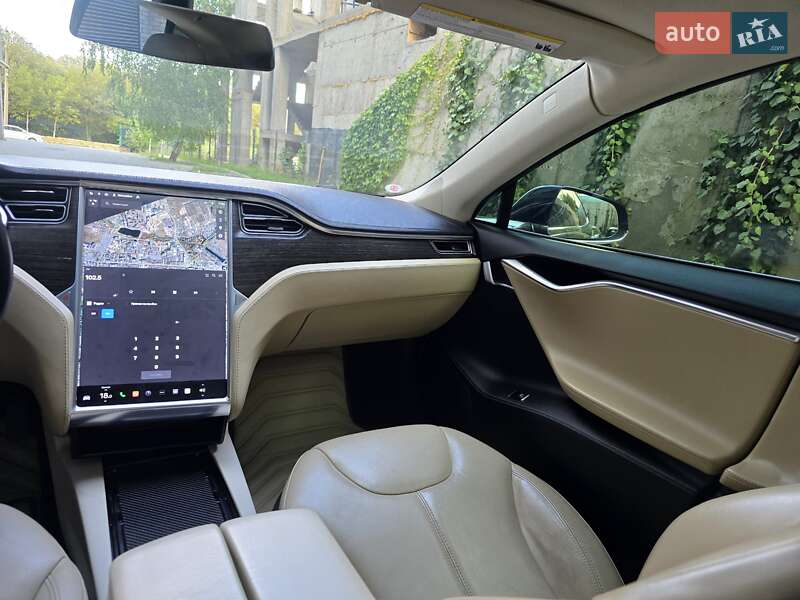Ліфтбек Tesla Model S 2014 в Хмельницькому