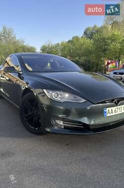 Ліфтбек Tesla Model S 2014 в Києві