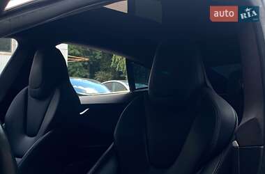 Лифтбек Tesla Model S 2020 в 