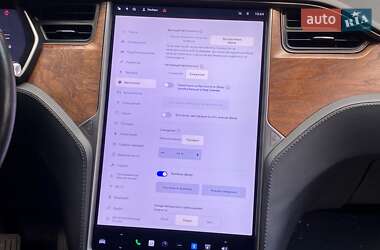 Лифтбек Tesla Model S 2020 в 