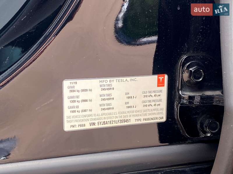 Лифтбек Tesla Model S 2020 в Киеве