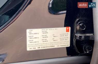 Лифтбек Tesla Model S 2020 в 