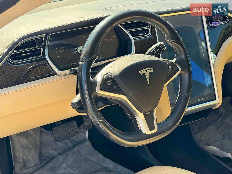 Лифтбек Tesla Model S 2013 в Виннице фото 20 Лифтбек Tesla Model S 2013 в Виннице