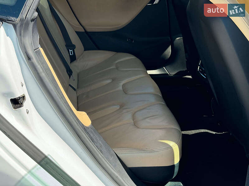 Лифтбек Tesla Model S 2013 в Виннице фото 25 Лифтбек Tesla Model S 2013 в Виннице