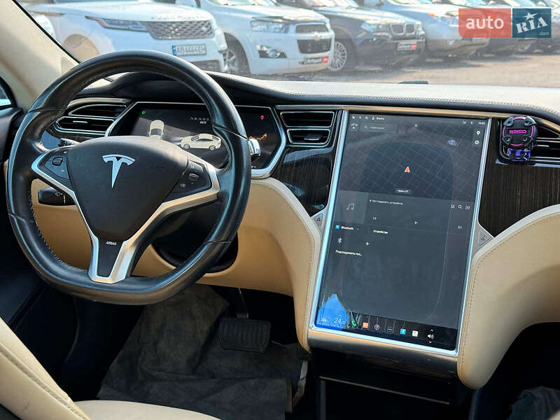 Лифтбек Tesla Model S 2013 в Виннице фото 29 Лифтбек Tesla Model S 2013 в Виннице