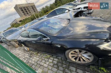 Ліфтбек Tesla Model S 2018 в 