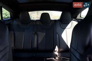 Лифтбек Tesla Model S 2015 в Ирпене