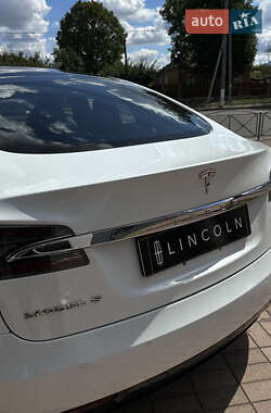 Ліфтбек Tesla Model S 2018 в 