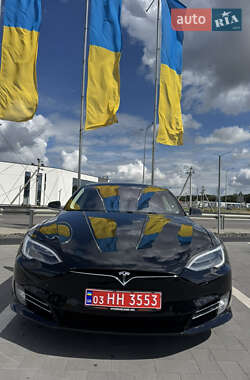 Лифтбек Tesla Model S 2018 в 