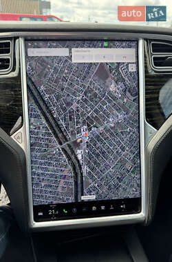 Лифтбек Tesla Model S 2018 в 