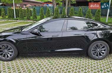 Ліфтбек Tesla Model S 2016 в 