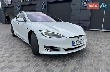Лифтбек Tesla Model S 2020 в 