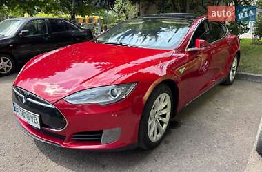 Ліфтбек Tesla Model S 2016 в Львові