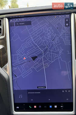 Лифтбек Tesla Model S 2013 в 