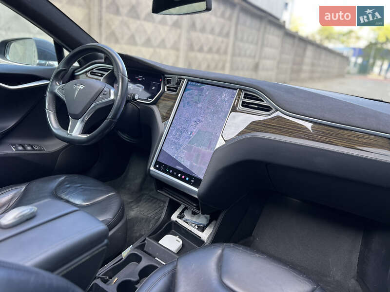 Ліфтбек Tesla Model S 2014 в Одесі