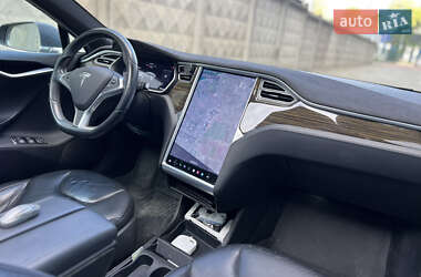 Лифтбек Tesla Model S 2014 в 