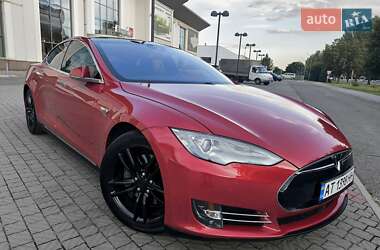 Ліфтбек Tesla Model S 2015 в 