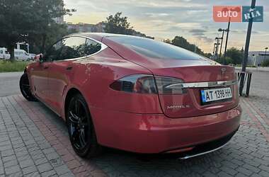 Ліфтбек Tesla Model S 2015 в 