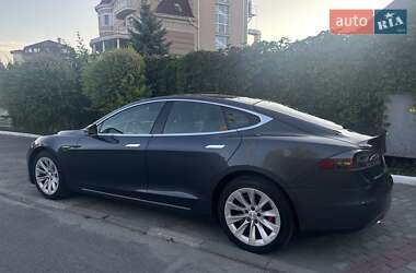 Ліфтбек Tesla Model S 2015 в 