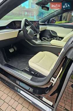 Лифтбек Tesla Model S 2021 в Киеве