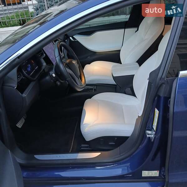 Ліфтбек Tesla Model S 2019 в Києві
