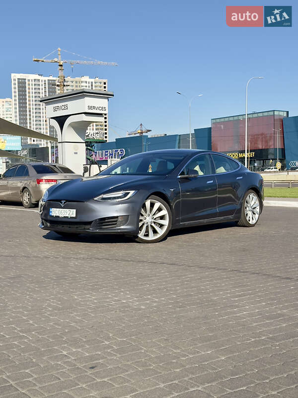 Tesla Model S 2017