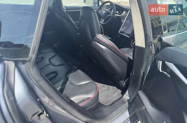 Ліфтбек Tesla Model S 2013 в 