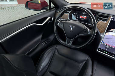 Лифтбек Tesla Model S 2016 в 