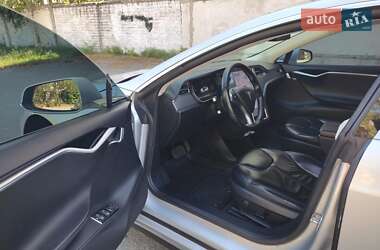 Ліфтбек Tesla Model S 2014 в 