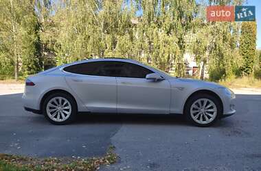 Ліфтбек Tesla Model S 2014 в 