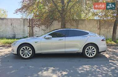 Ліфтбек Tesla Model S 2014 в 