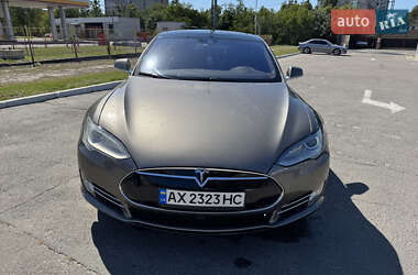 Ліфтбек Tesla Model S 2016 в 