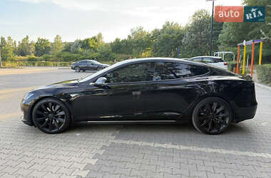 Лифтбек Tesla Model S 2013 в 