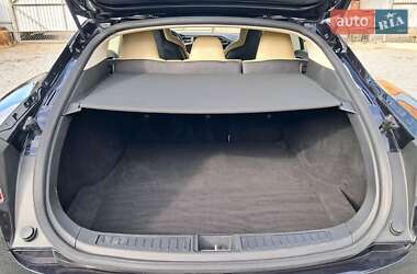 Лифтбек Tesla Model S 2015 в 