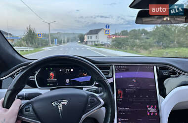 Лифтбек Tesla Model S 2017 в 