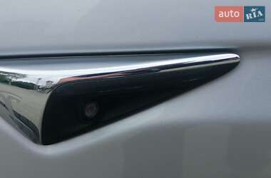 Ліфтбек Tesla Model S 2018 в 