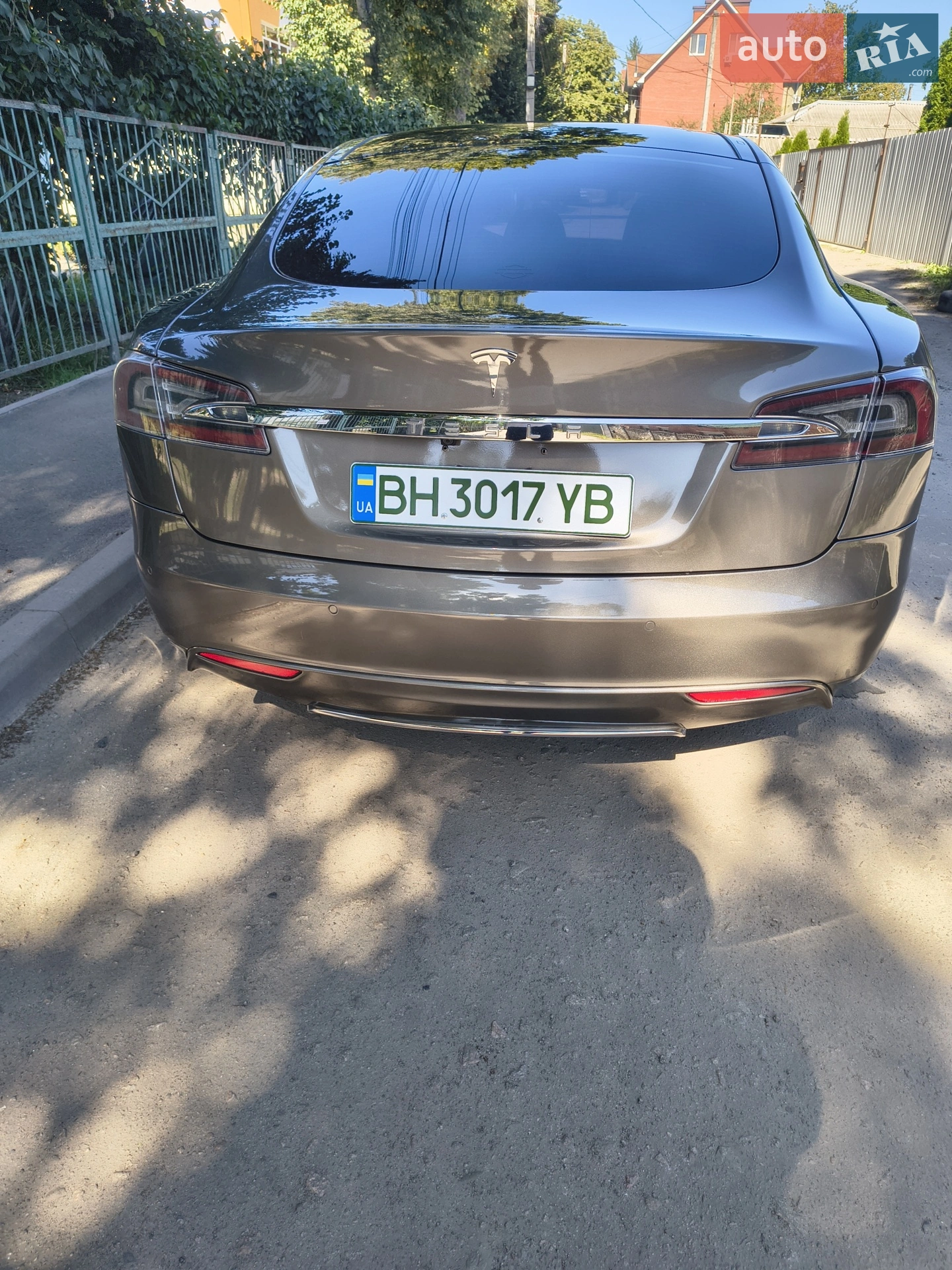 2015 Tesla Model S - мініатюра 2