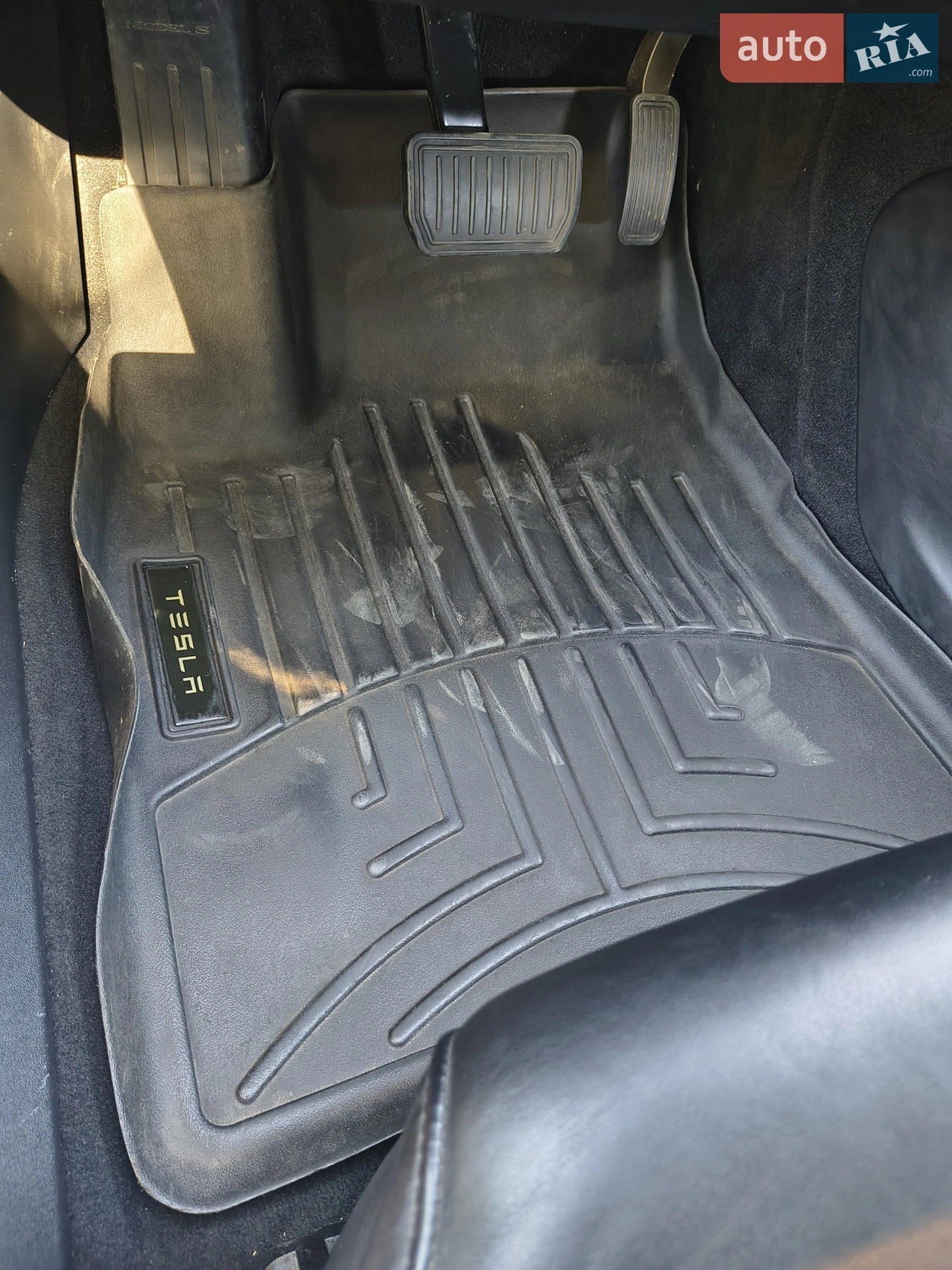 2015 Tesla Model S - мініатюра 10
