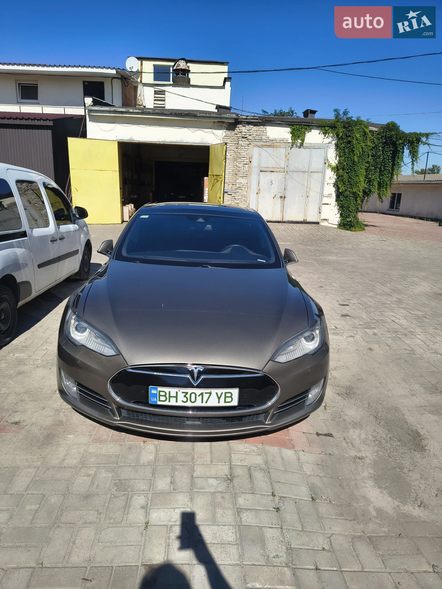 2015 Tesla Model S - мініатюра 13
