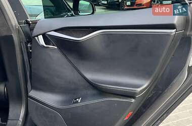 Ліфтбек Tesla Model S 2019 в 