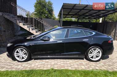 Ліфтбек Tesla Model S 2015 в 