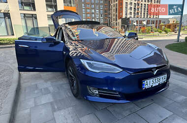 Лифтбек Tesla Model S 2016 в 