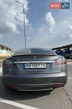 Лифтбек Tesla Model S 2014 в 