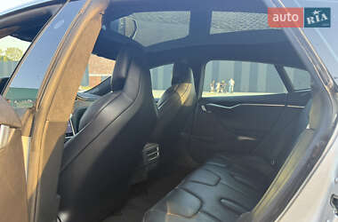 Лифтбек Tesla Model S 2017 в 