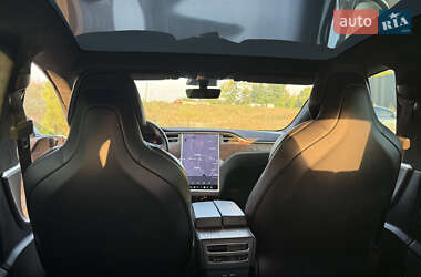 Лифтбек Tesla Model S 2017 в 