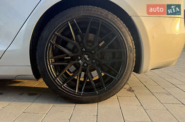 Лифтбек Tesla Model S 2017 в 