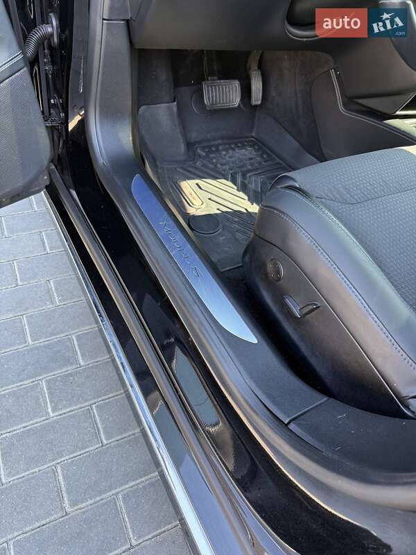 Лифтбек Tesla Model S 2018 в Березане фото 7 Лифтбек Tesla Model S 2018 в Березане