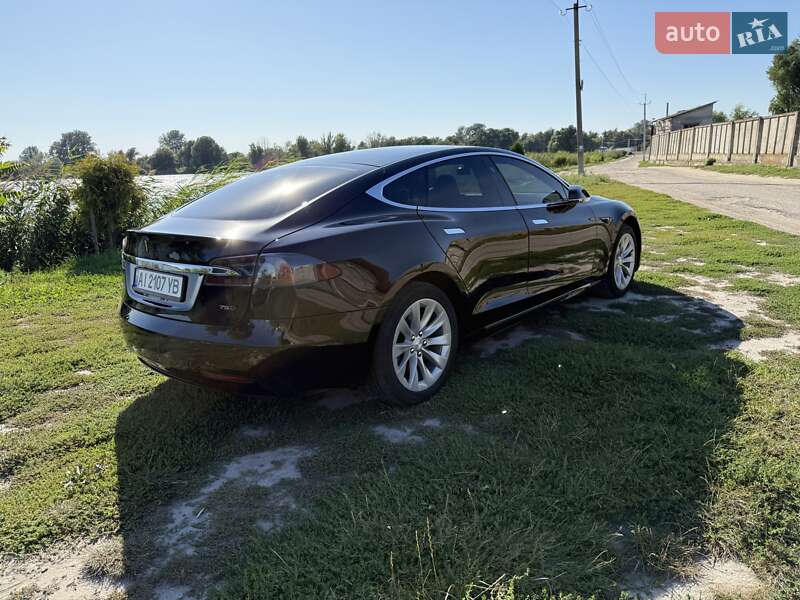 Лифтбек Tesla Model S 2018 в Березане фото 26 Лифтбек Tesla Model S 2018 в Березане