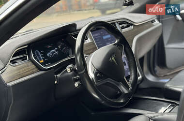 Лифтбек Tesla Model S 2015 в 