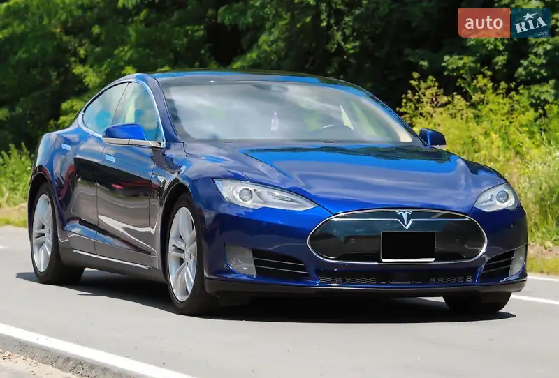 Tesla Model S